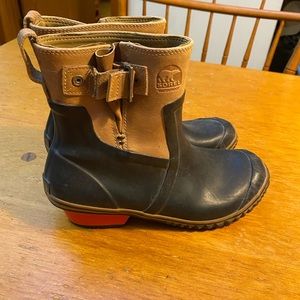 Sorel slimpak glow boots 8